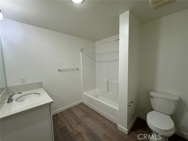 Detail Gallery Image 14 of 21 For 1025 S Berendo St #209,  Los Angeles,  CA 90006 - 1 Beds | 1 Baths