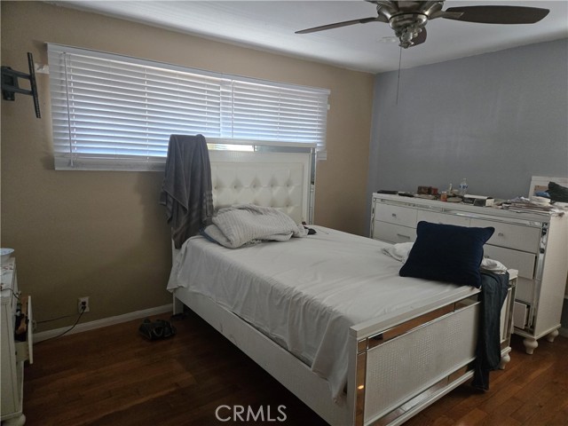 7047 3rd Avenue, Los Angeles CA: https://media.crmls.org/medias/56930fc0-fd97-46ad-a72d-5f65819baf54.jpg