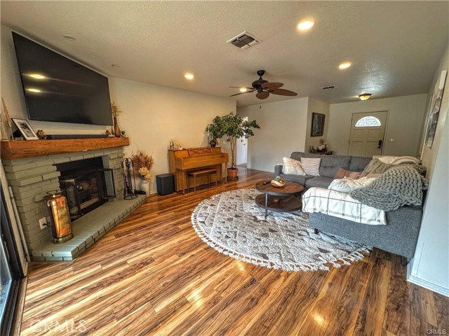 Detail Gallery Image 11 of 17 For 2822 Black Horse Ln, Paso Robles,  CA 93446 - 3 Beds | 2 Baths