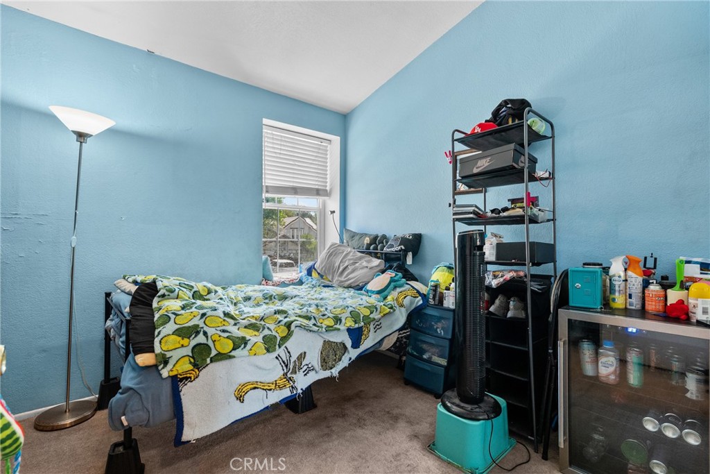 https://media.crmls.org/medias/56948102-1adc-4a0d-95c6-c5fe2b4e632a.jpg?preset=X-Large