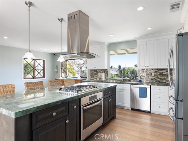 Detail Gallery Image 16 of 63 For 33211 Blue Fin Dr, Dana Point,  CA 92629 - 3 Beds | 2 Baths