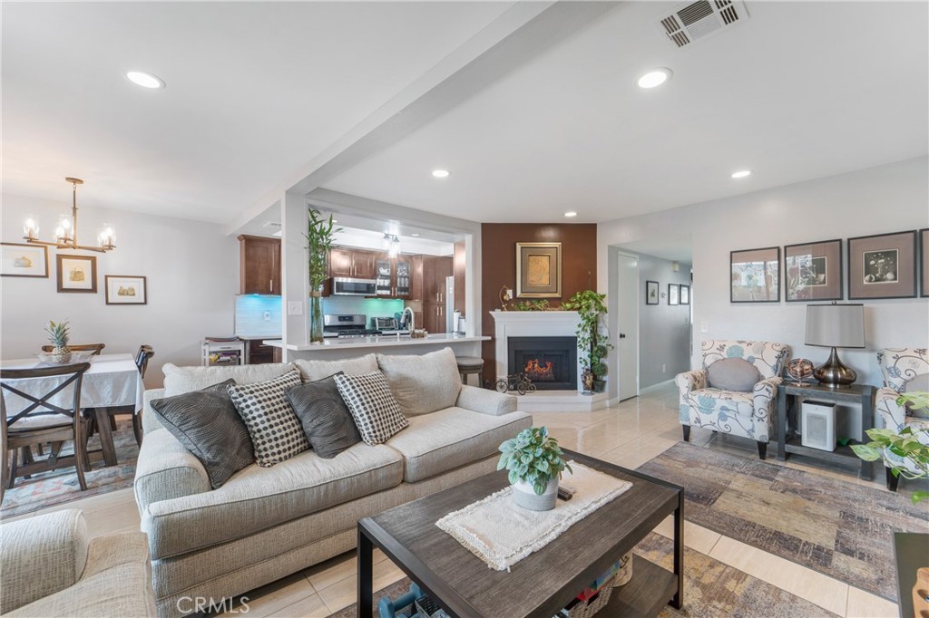 825 W Fletcher Avenue 111, Orange, CA 92865