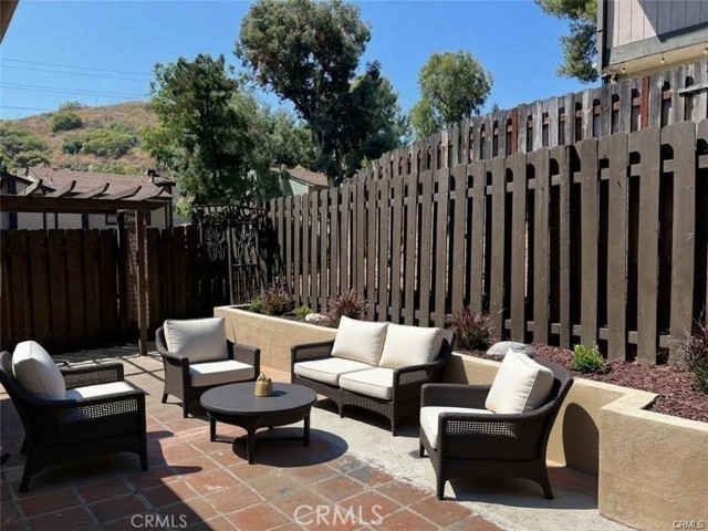 Detail Gallery Image 15 of 33 For 10831 Roycroft St #72,  Sun Valley,  CA 91352 - 3 Beds | 2/1 Baths