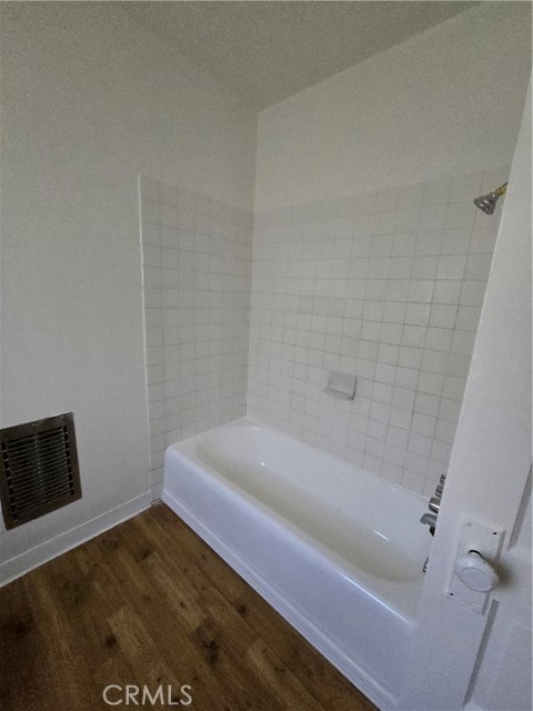 Detail Gallery Image 32 of 44 For 209 S Birch St #B,  Santa Ana,  CA 92701 - 1 Beds | 1 Baths