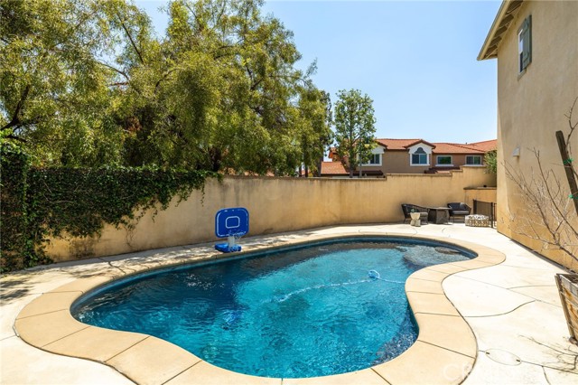Detail Gallery Image 48 of 55 For 1526 Cole Ln, Upland,  CA 91784 - 4 Beds | 3 Baths