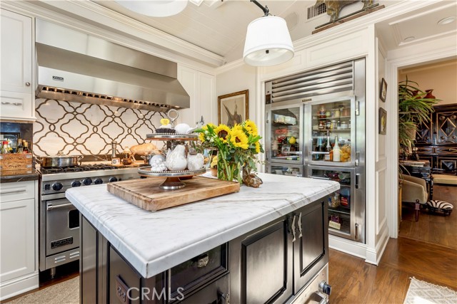 302 W Carter Avenue, Sierra Madre CA: https://media.crmls.org/medias/56982ba1-1ab4-4720-b5a4-ff9cccb18fd3.jpg