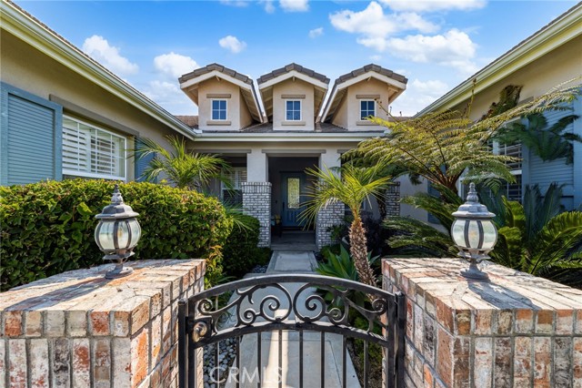 8067 Terraza Court, Riverside CA: https://media.crmls.org/medias/56983224-a100-4034-8aaa-980d097f5c71.jpg