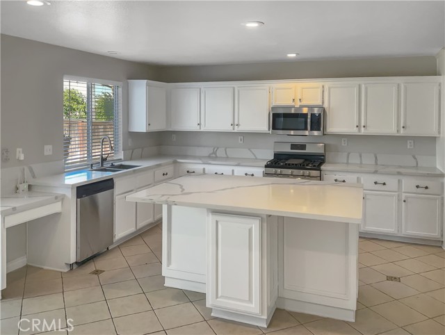 2348 Talbot Circle, Corona, CA, 92882 2348 Talbot Circle, Corona, CA, 92882