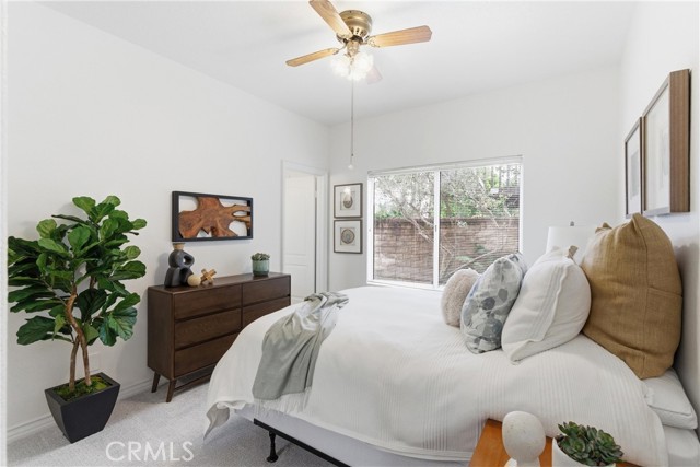 Image 18 of 53 For 24345 La Homa