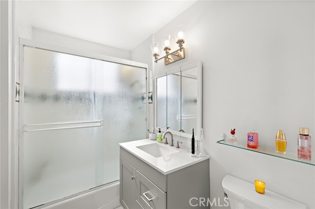 4292 Howard Avenue, Los Alamitos CA: https://media.crmls.org/medias/5699c2ba-bbf3-4227-a7fd-e22b96629417.jpg