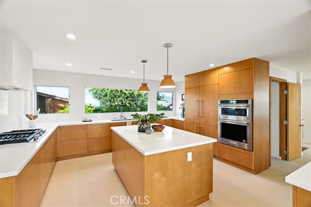 Image 26 of 75 For 854 Avenue 37