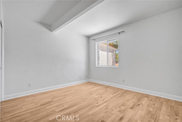 Detail Gallery Image 20 of 37 For 6 Canal Cir, Newport Beach,  CA 92663 - 4 Beds | 3 Baths