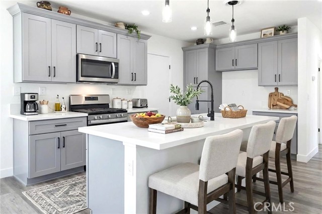 Detail Gallery Image 5 of 45 For 1038 E J St, Ontario,  CA 91764 - 3 Beds | 1 Baths