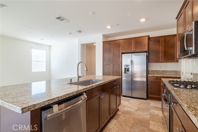 8770 Festival Street, Chino CA: https://media.crmls.org/medias/569b8581-9fbf-4c29-a305-e0017d5564ff.jpg