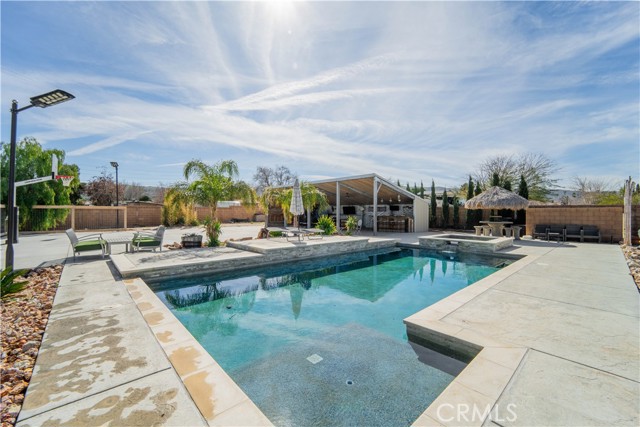 Detail Gallery Image 4 of 62 For 4518 W Avenue M14, Quartz Hill,  CA 93536 - 4 Beds | 5 Baths