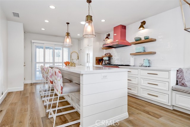 861 12th Court, Manhattan Beach, California 90266, 3 Bedrooms Bedrooms, ,2 BathroomsBathrooms,Residential,Sold,12th,SB21259266