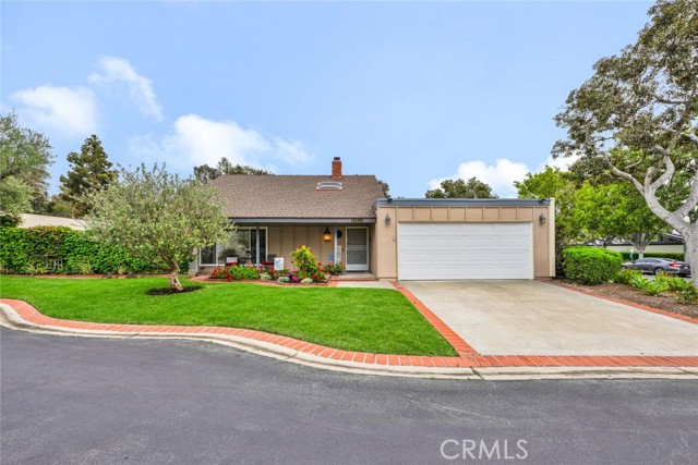 Detail Gallery Image 1 of 33 For 24615 Overlake Dr, Lake Forest,  CA 92630 - 3 Beds | 2 Baths