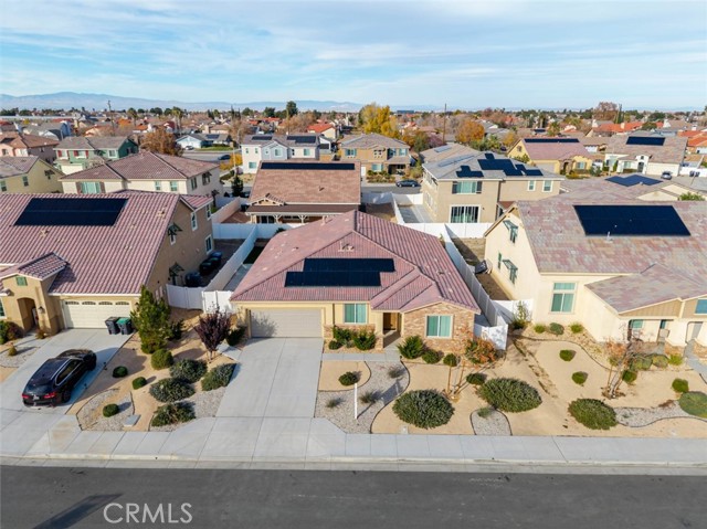 Detail Gallery Image 4 of 35 For 2107 Helconia Ct, Palmdale,  CA 93551 - 3 Beds | 2 Baths