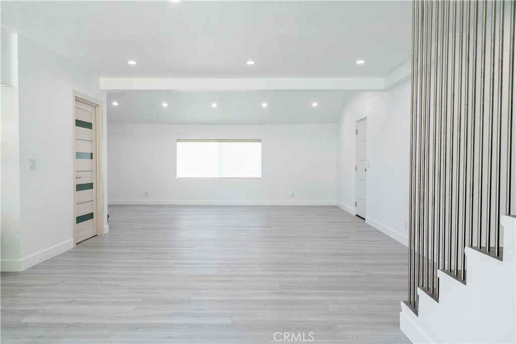 https://media.crmls.org/medias/569d6b53-10b6-4ebc-b627-8242624949cb.jpg?preset=X-Large