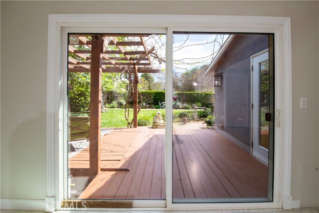 Detail Gallery Image 30 of 57 For 7447 Enfield, Reseda,  CA 91335 - 3 Beds | 2 Baths