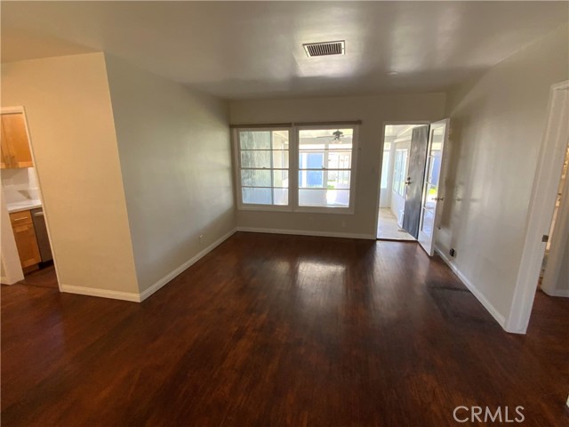 Detail Gallery Image 14 of 23 For 745 W E, Ontario,  CA 91762 - 3 Beds | 2 Baths