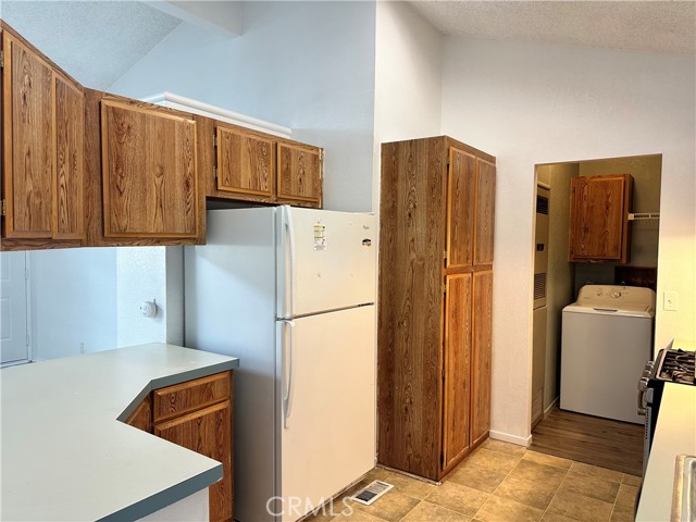 Detail Gallery Image 6 of 21 For 24414 University Ave #57,  Loma Linda,  CA 92354 - 3 Beds | 2 Baths