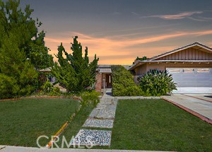 Detail Gallery Image 1 of 1 For 2932 Pemba Dr, Costa Mesa,  CA 92626 - 4 Beds | 1 Baths