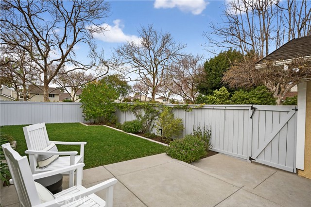 Detail Gallery Image 43 of 72 For 7 E Yale Loop, Irvine,  CA 92604 - 3 Beds | 2 Baths