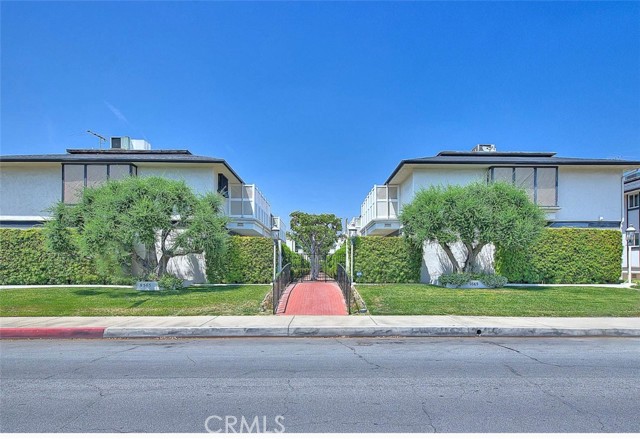 Detail Gallery Image 1 of 1 For 9563 Broadway #3,  Temple City,  CA 91780 - 3 Beds | 2/1 Baths