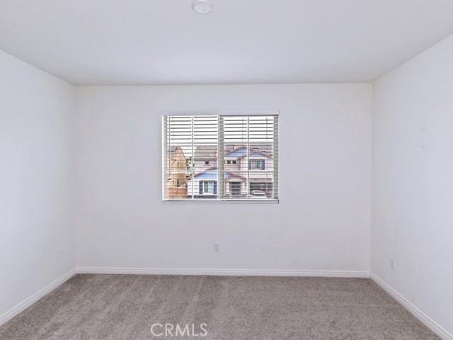 https://media.crmls.org/medias/56a04b68-3f0f-47a3-9acb-89bd89836752.jpg?preset=X-Large