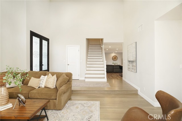 Detail Gallery Image 11 of 69 For 6494 Joshua St, Oak Park,  CA 91377 - 5 Beds | 3 Baths