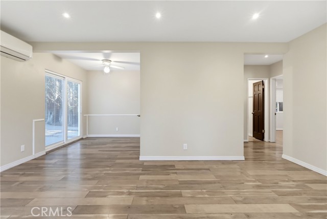17811 Ludlow Street photo 14