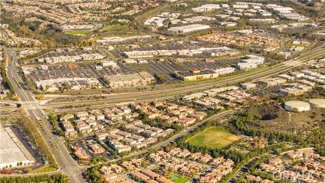 Detail Gallery Image 56 of 60 For 42 Castellana, Lake Forest,  CA 92630 - 4 Beds | 3 Baths