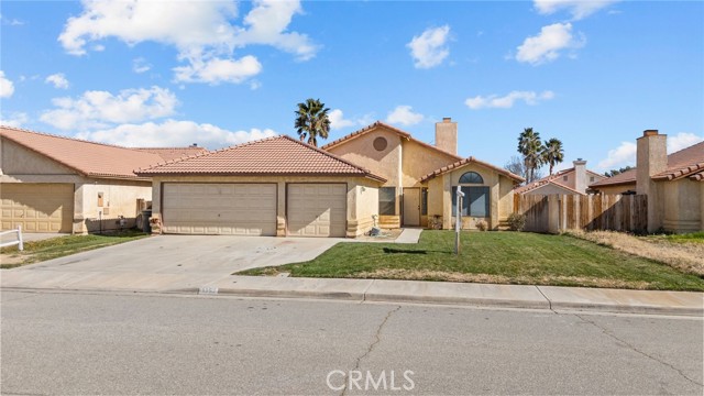 Detail Gallery Image 2 of 35 For 3252 Voyager, Rosamond,  CA 93560 - 3 Beds | 2 Baths