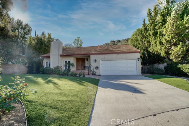 Detail Gallery Image 4 of 29 For 19946 Turnberry, Tarzana,  CA 91356 - 4 Beds | 2/1 Baths