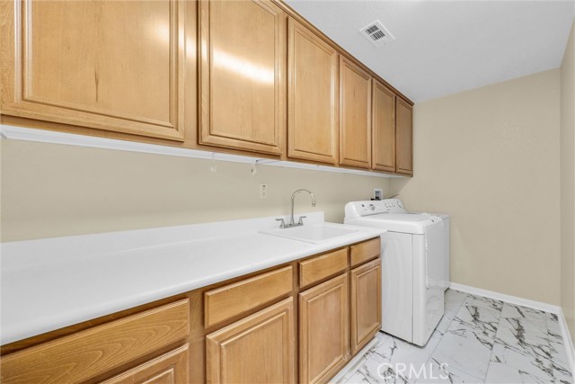 Detail Gallery Image 7 of 28 For 29878 Salmon, Menifee,  CA 92584 - 4 Beds | 3/1 Baths