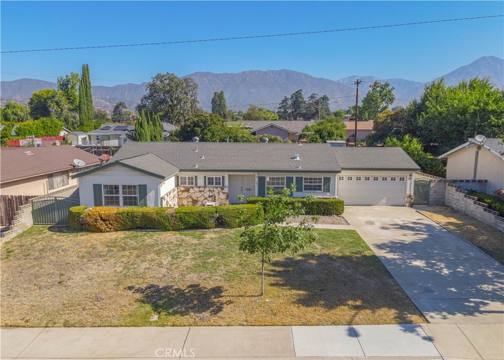 MLS #OC25162485 img 36