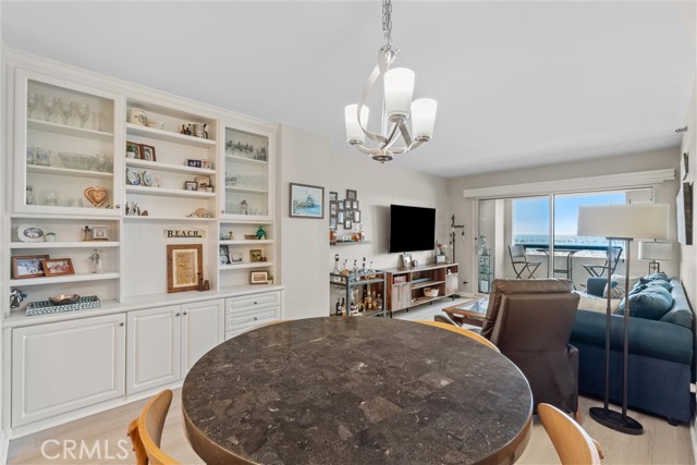 Detail Gallery Image 5 of 32 For 525 E Seaside Way #905,  Long Beach,  CA 90802 - 2 Beds | 1/1 Baths
