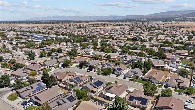 6327 W Avenue J5, Lancaster CA: https://media.crmls.org/medias/56a394c1-0a64-475c-ae51-5ae3e9a2b0c4.jpg