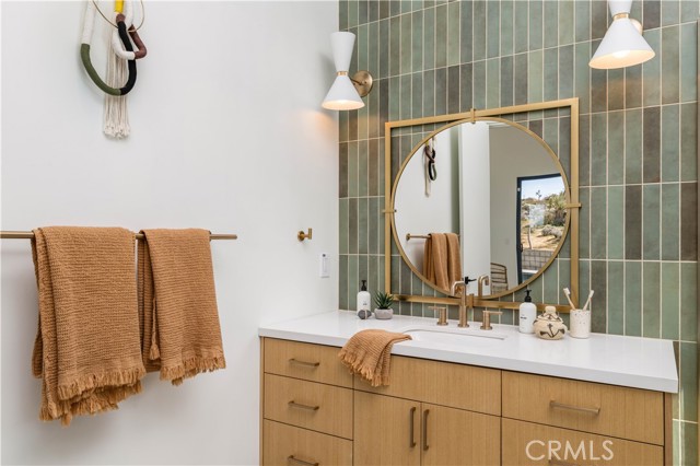 Detail Gallery Image 17 of 34 For 6738 Saddleback, Joshua Tree,  CA 92252 - 2 Beds | 2 Baths