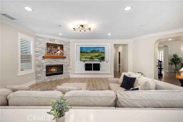 Detail Gallery Image 16 of 59 For 1 Roberts Dr, Coto de Caza,  CA 92679 - 4 Beds | 4/1 Baths