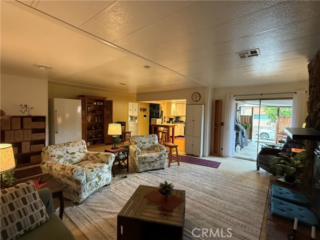 Image 3 of 26 For 2601 Victoria Street 373
