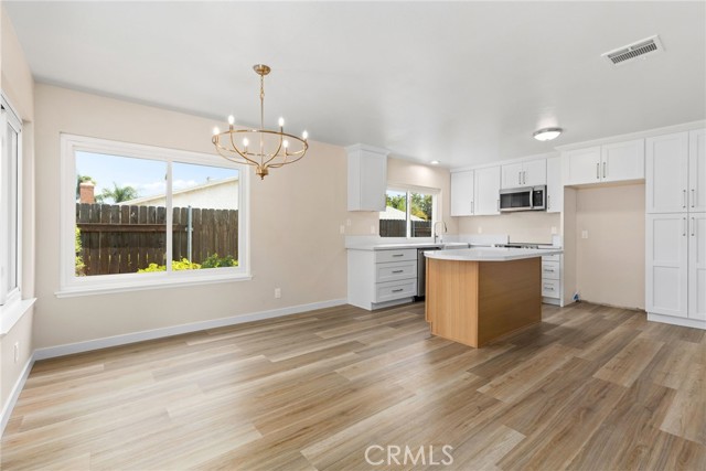 Detail Gallery Image 10 of 27 For 1692 Taylor Ave, Corona,  CA 92882 - 4 Beds | 2 Baths