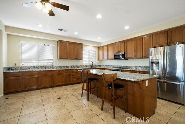 Detail Gallery Image 5 of 17 For 28396 Westwood Way, Menifee,  CA 92584 - 3 Beds | 2 Baths