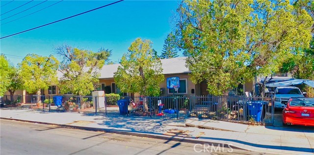 6944 Radford Avenue, North Hollywood CA: https://media.crmls.org/medias/56a500cc-d422-4077-a66a-24f0bfb04f57.jpg