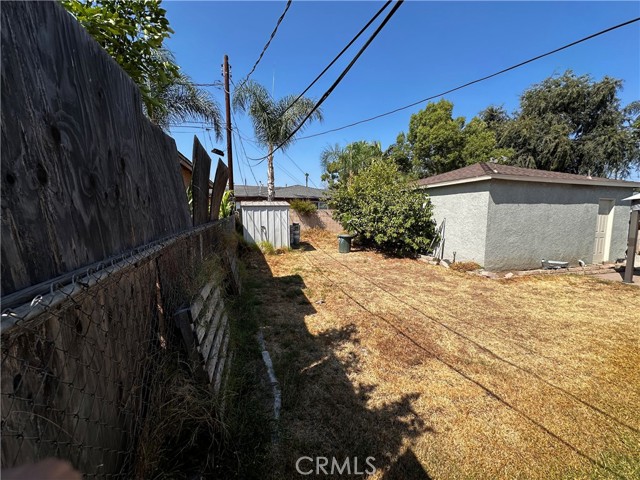 Detail Gallery Image 5 of 9 For 317 E Mason St, Azusa,  CA 91702 - 3 Beds | 1 Baths