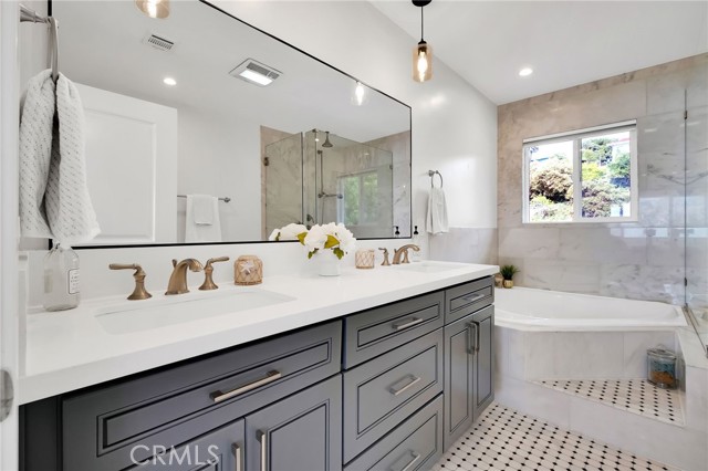 Detail Gallery Image 16 of 62 For 28631 Shire Oaks, Rancho Palos Verdes,  CA 90275 - 5 Beds | 3/1 Baths