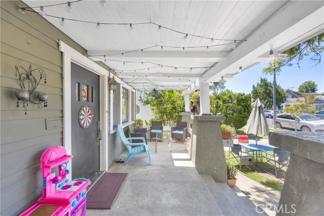 776 Stanley Avenue, Long Beach CA: https://media.crmls.org/medias/56a6d6f2-f4ca-45da-abc2-6c1a564fbde8.jpg