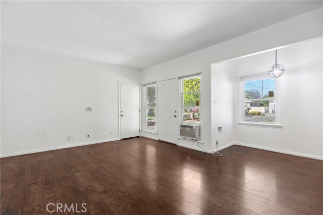 3604 Cortez Street, Riverside CA: https://media.crmls.org/medias/56a76382-de2b-4fd2-8072-064a13b4589a.jpg