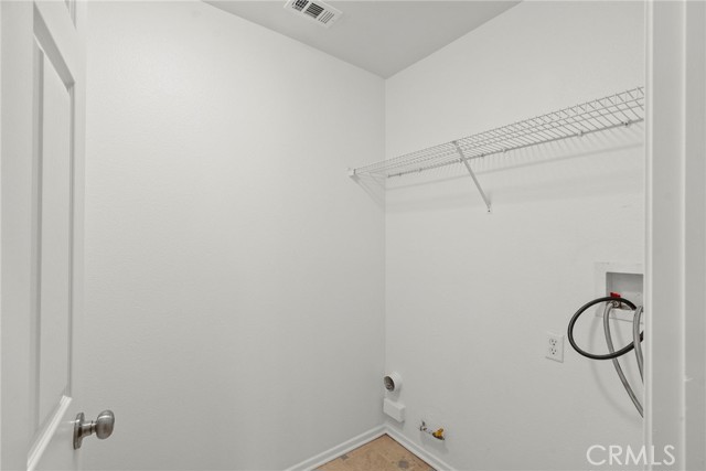 19316 Sidani Lane, Saugus CA: https://media.crmls.org/medias/56a78bc3-da99-4b24-b080-dc95be606645.jpg